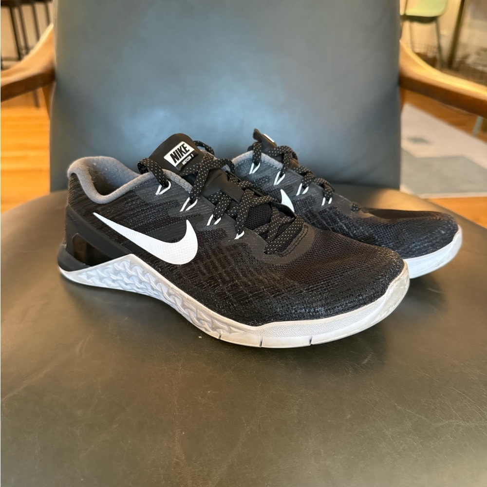 Nike Metcon 4 women’s size 6
